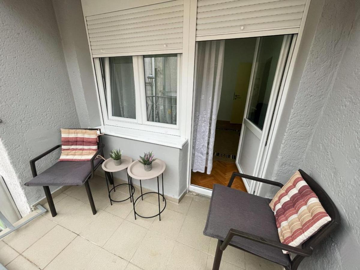 Apartment Vrbisao - Housity