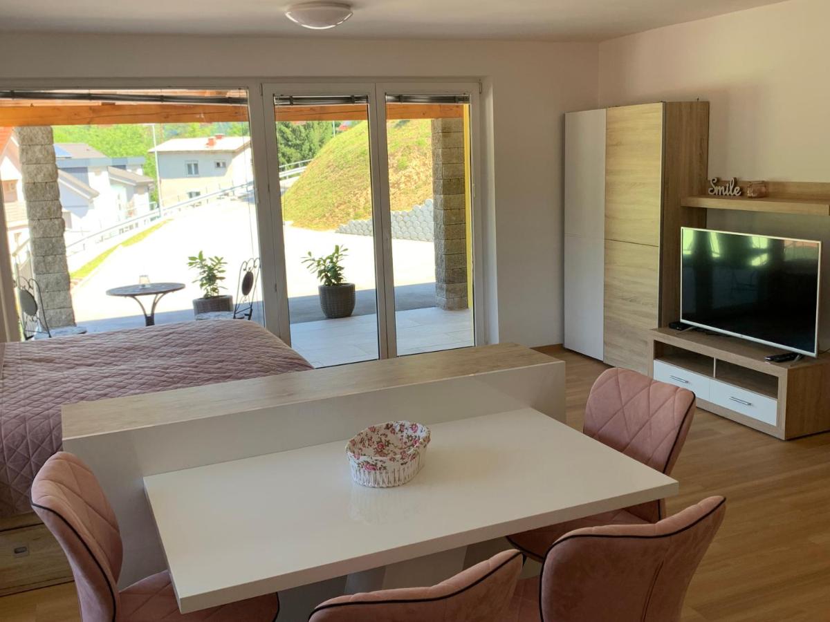Apartmaji Prʼ nas - Housity