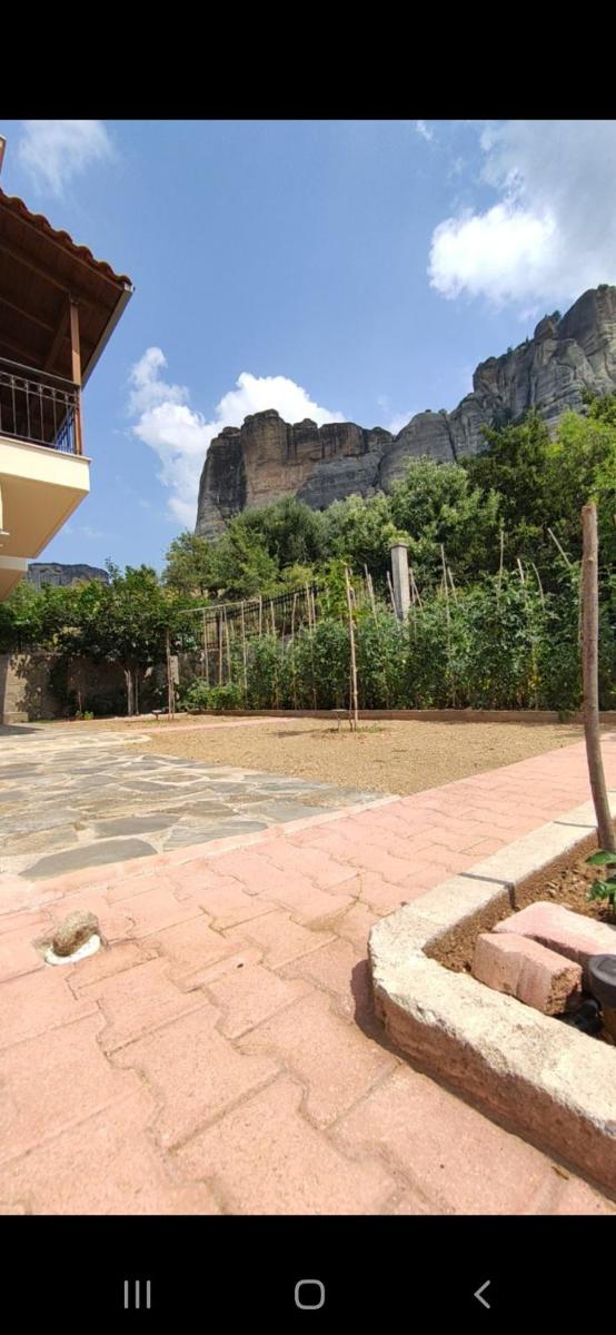 Panos Luxury Suites - Housity