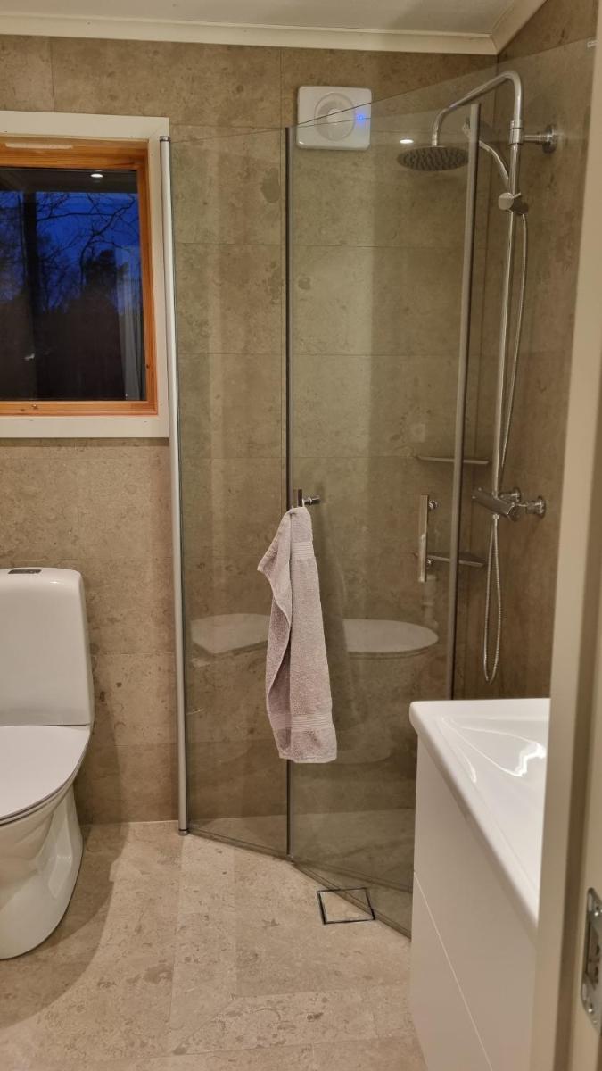 Fritidshus Rostockvägen 40B - Guest House - Bring own bed sheets - Housity