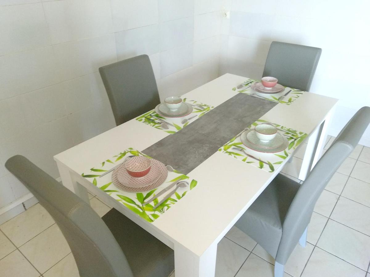 Appartement de 2 chambres avec terrasse amenagee et wifi a La Trinite a 2 km de la plage - Housity