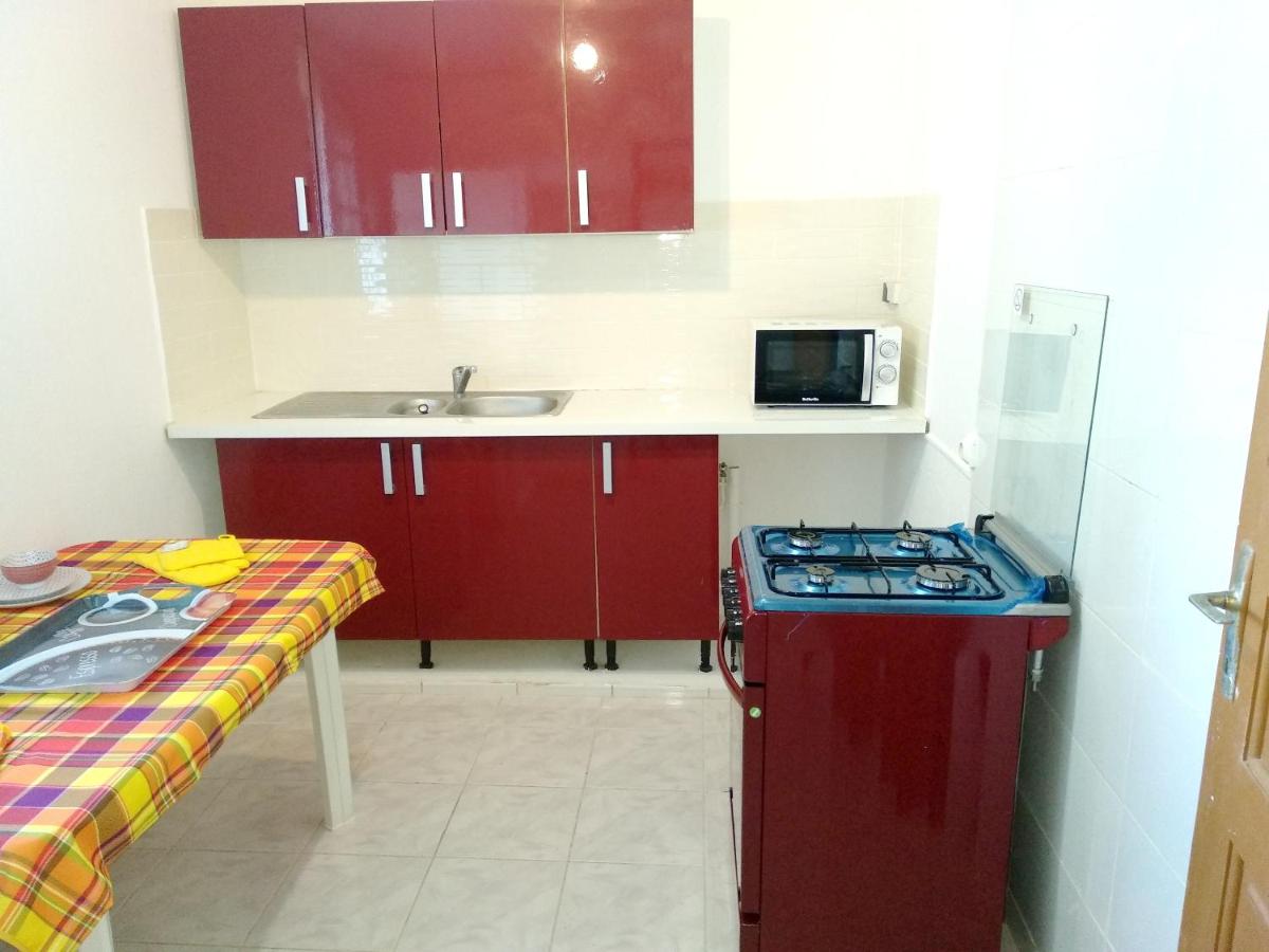 Appartement de 2 chambres avec terrasse amenagee et wifi a La Trinite a 2 km de la plage - Housity
