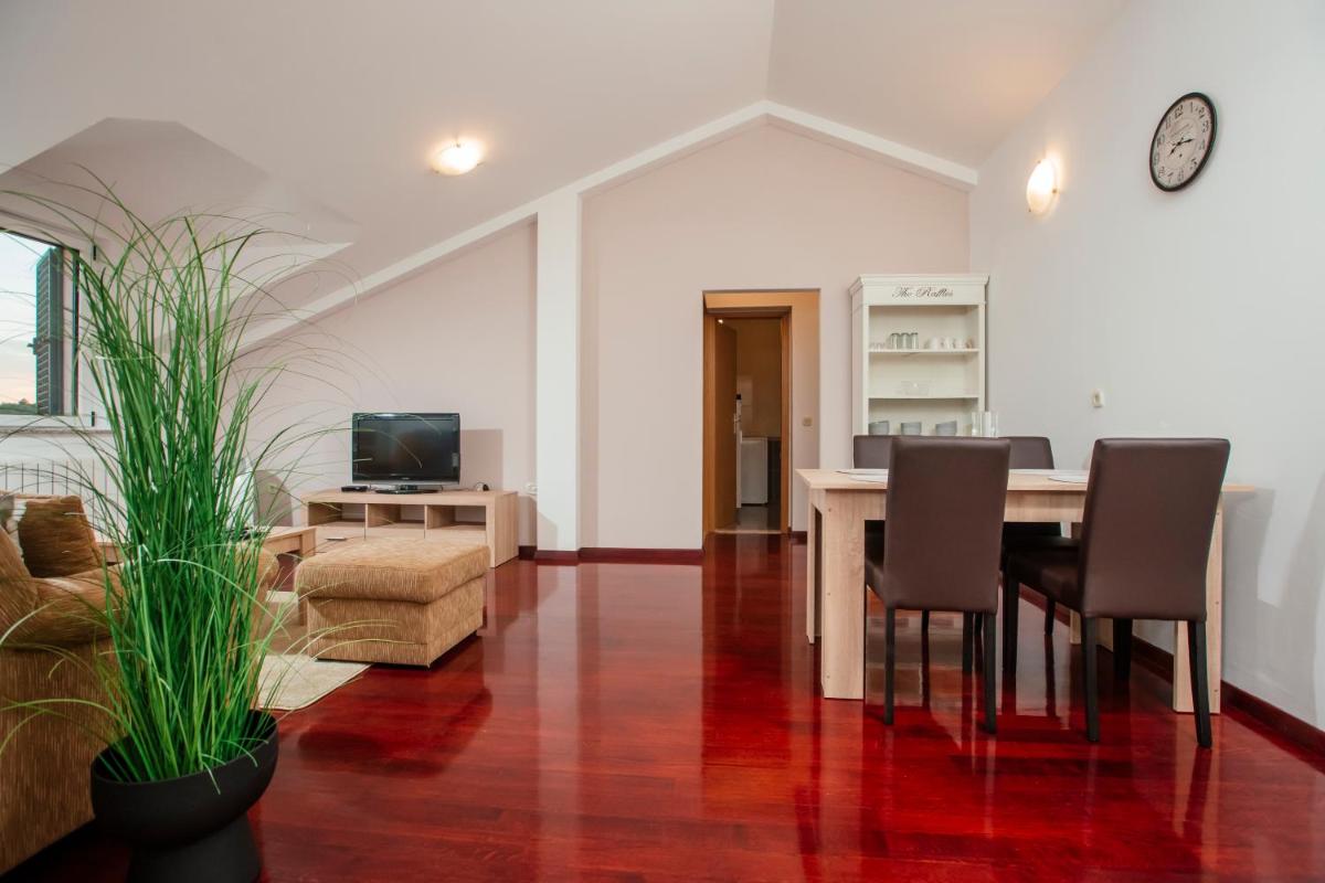Villa Stillness - Housity