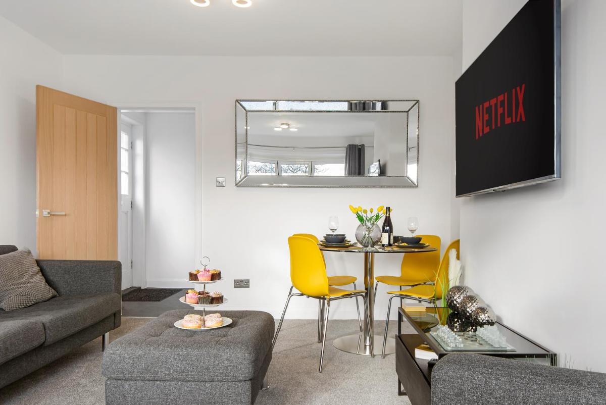 Butterfly House - Luxury 2 Bedroom Property - Housity