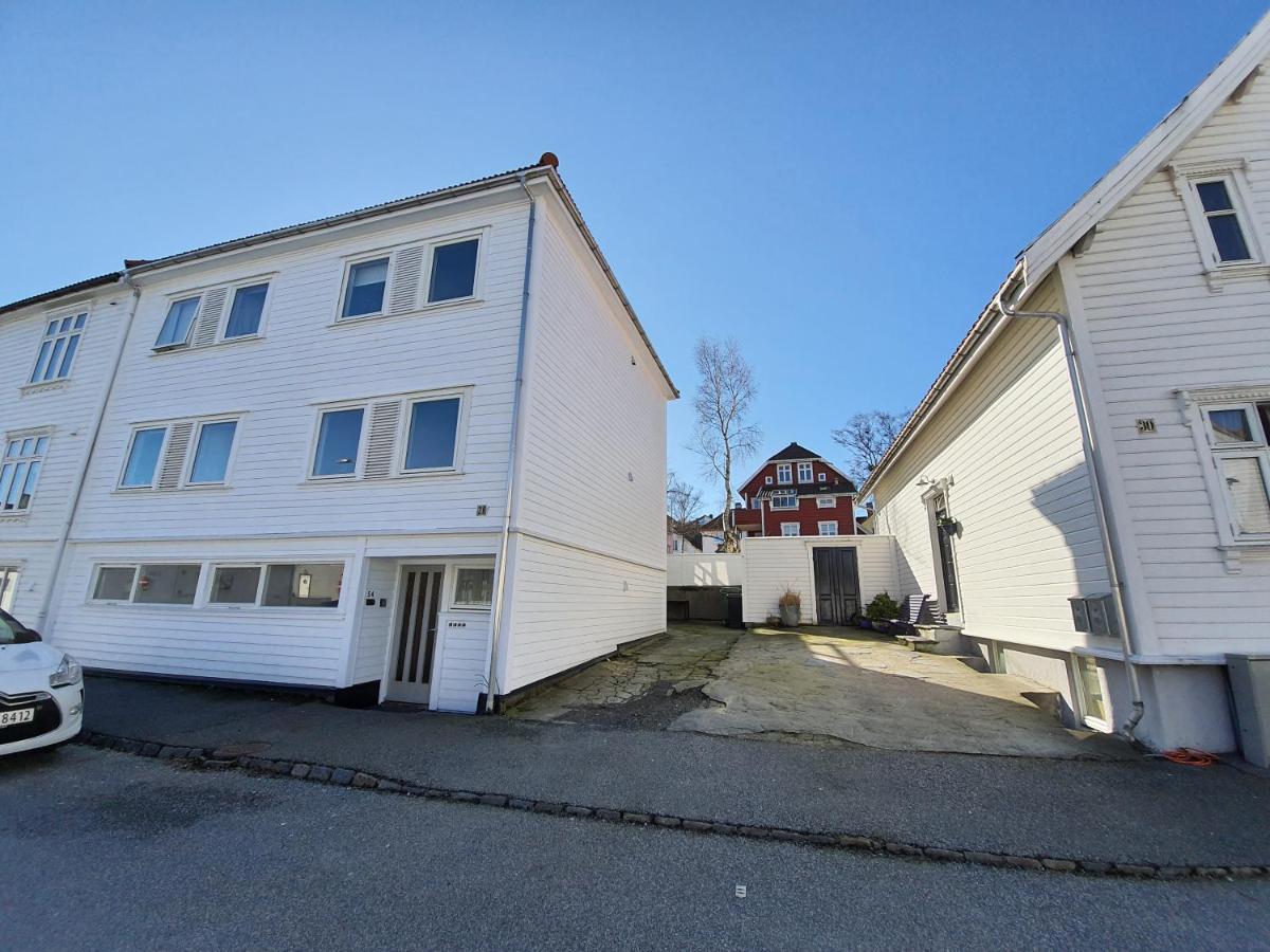 Central BnB Stavanger at Bertis Ap4 - Housity