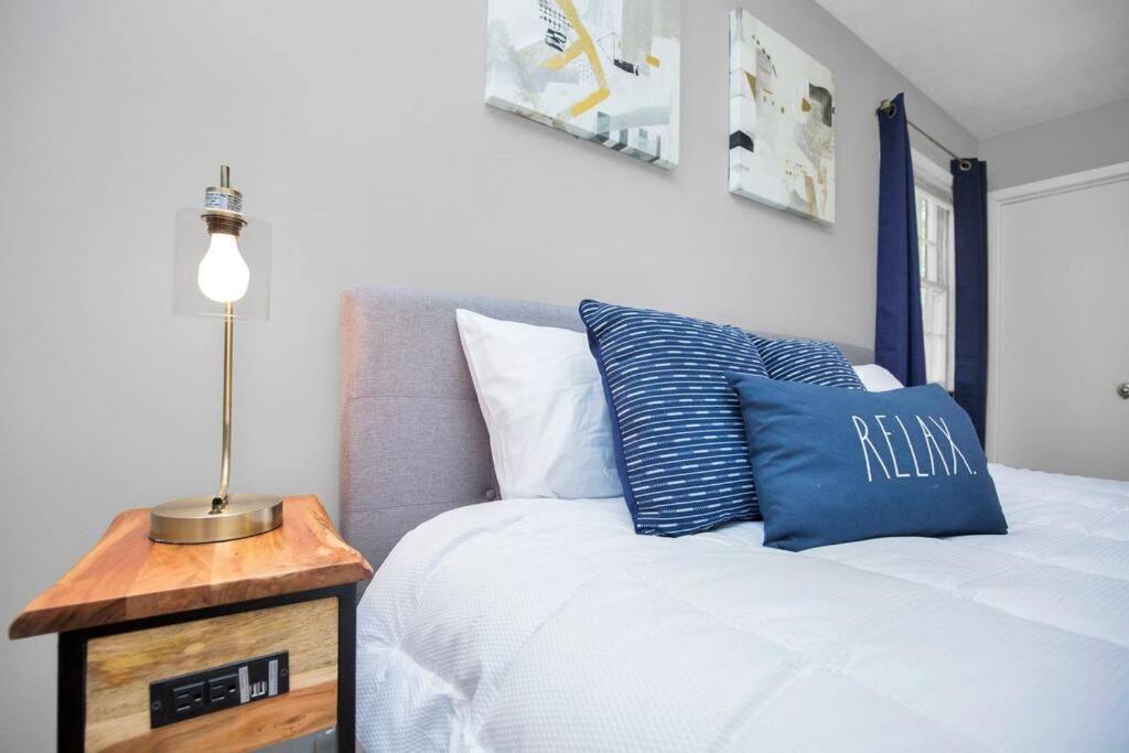 Relaxing Fayetteville Hideaway! Pet Friendly - Housity