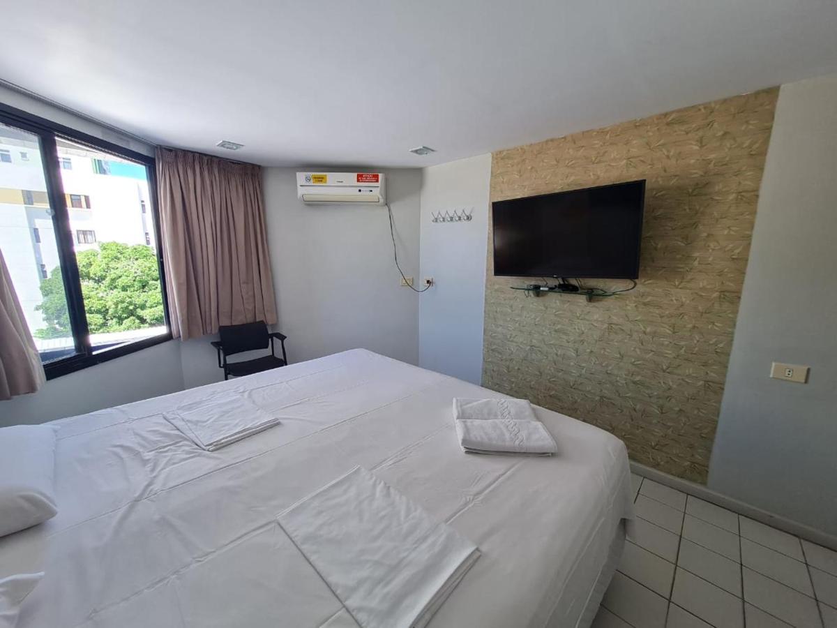 Lindo Estúdio vista mar com cama king - Housity