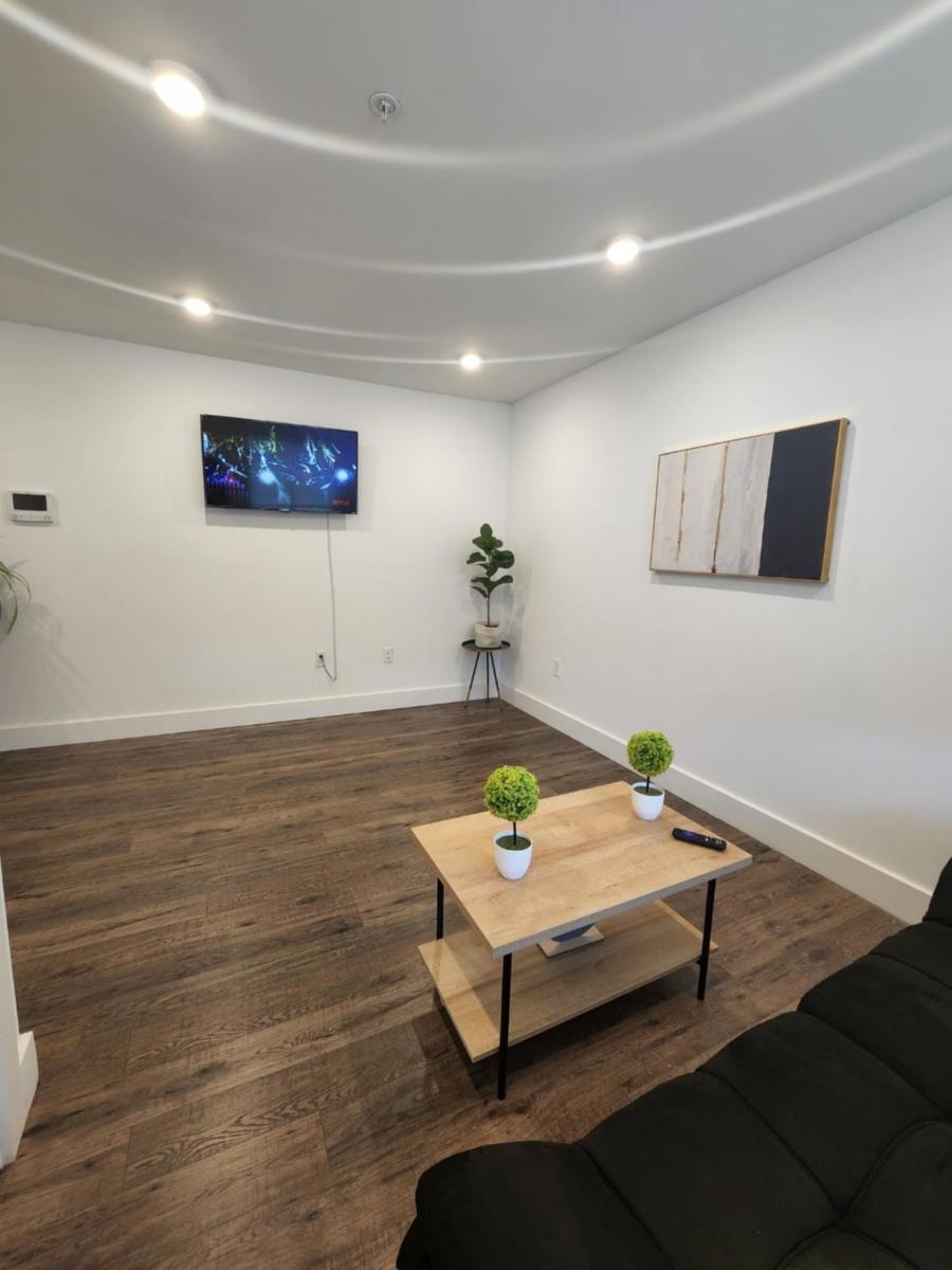 Lovely 1 bedroom Apartment in S Phila - Housity