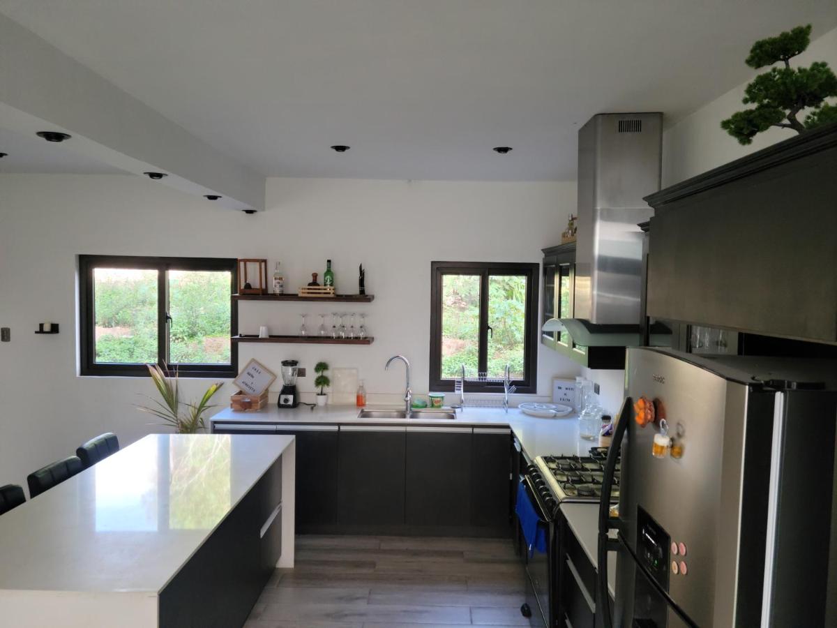 Casa De Leon Huehue 4 habitaciones para tu familia - Housity