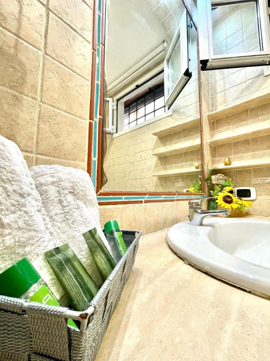 Dani House - Housity
