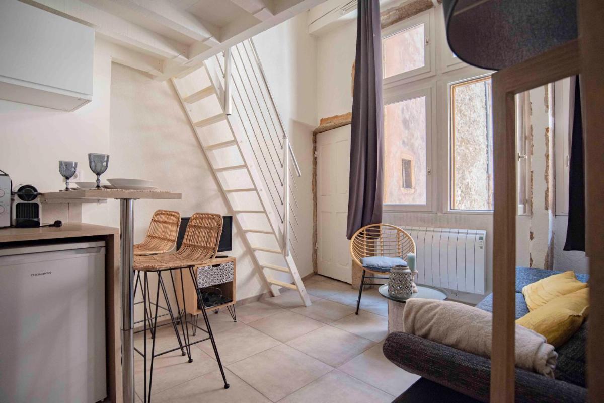 Nice Duplex Studio Ideal For Couple In Lyon! - Housity