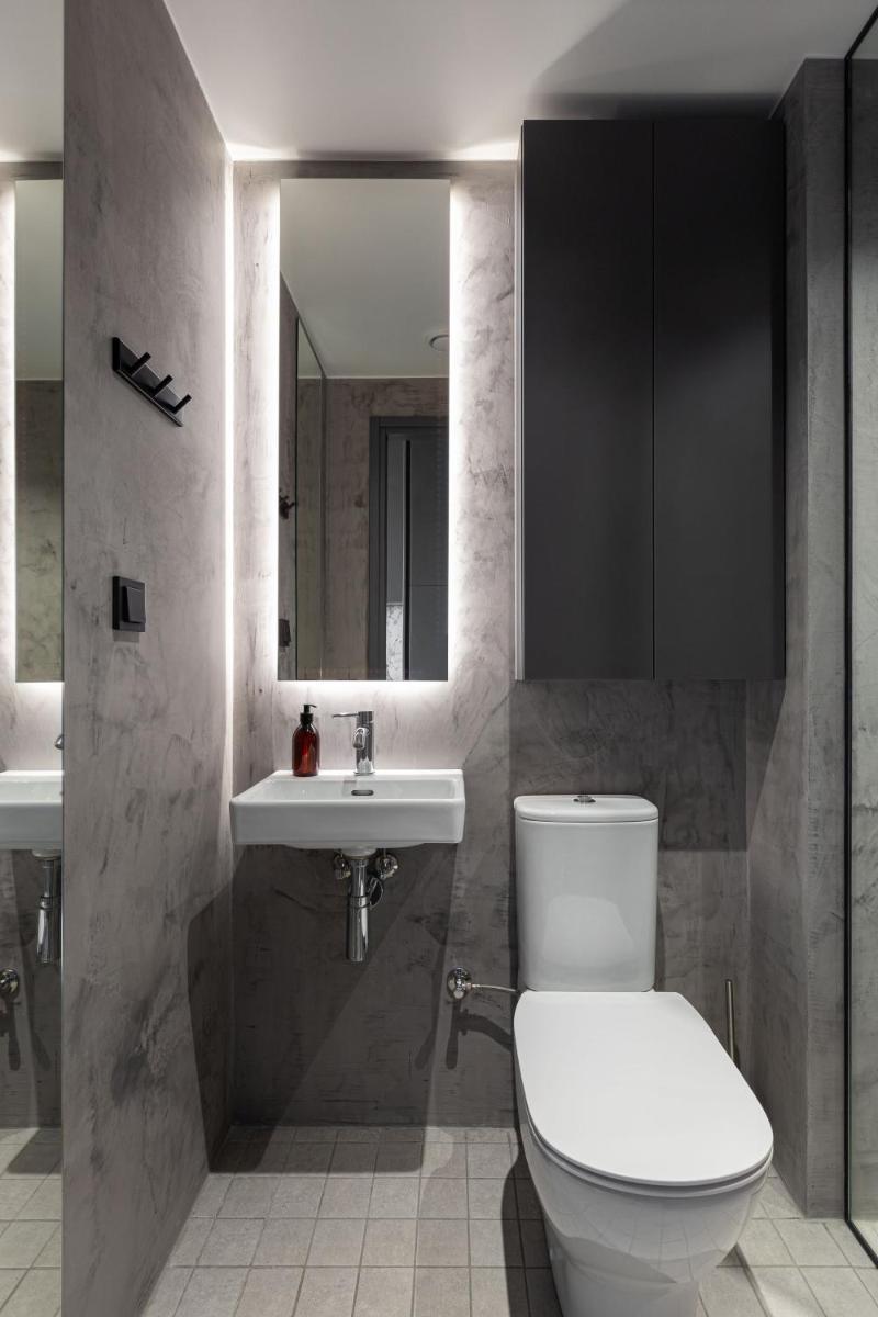 Rocca House by Larsen - Housity