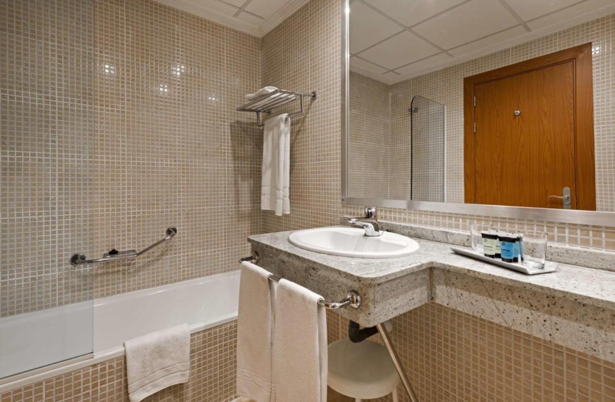 Un baño de Hotel Sun Palace Albir & Spa