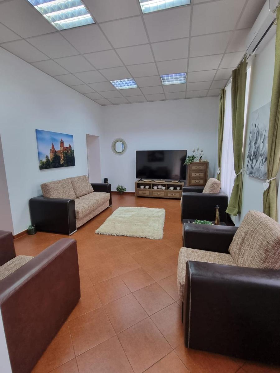 Central Park Apartments - Housity