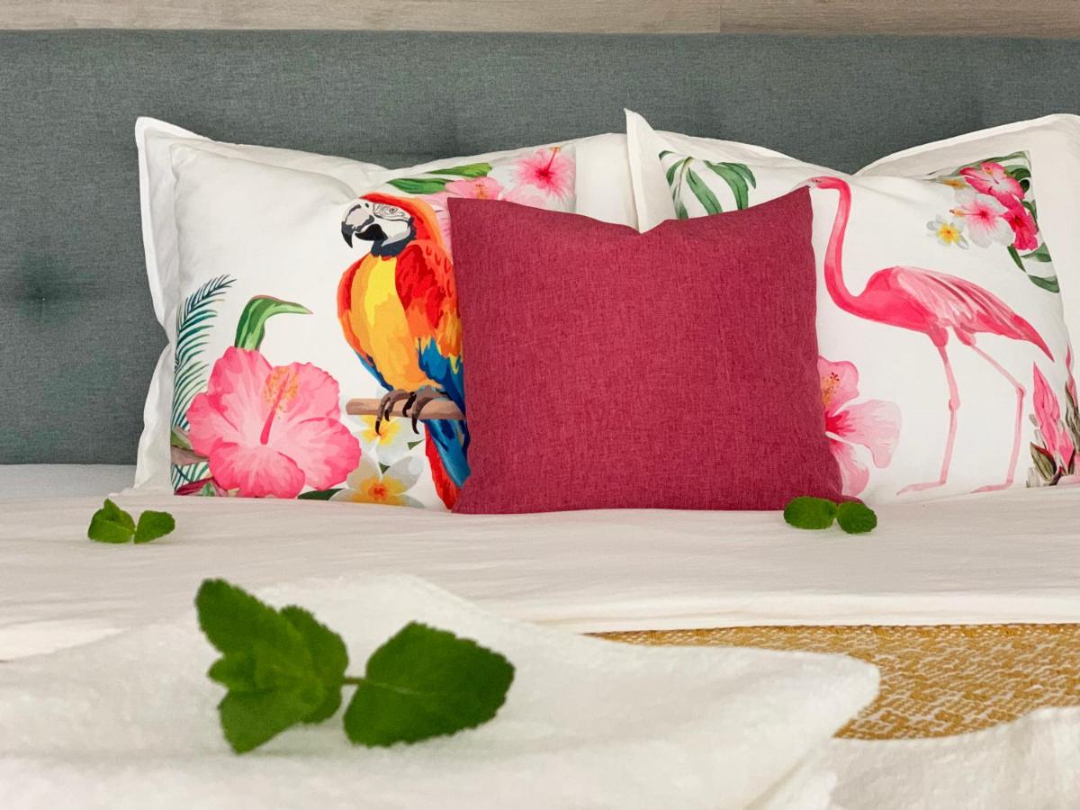 A chic lakeside dig - Alexandra Apartment Fonyod - Housity