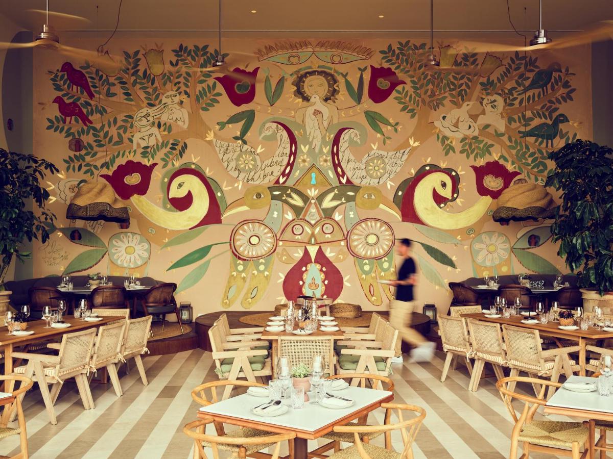 Un restaurante o sitio para comer en Six Senses Ibiza