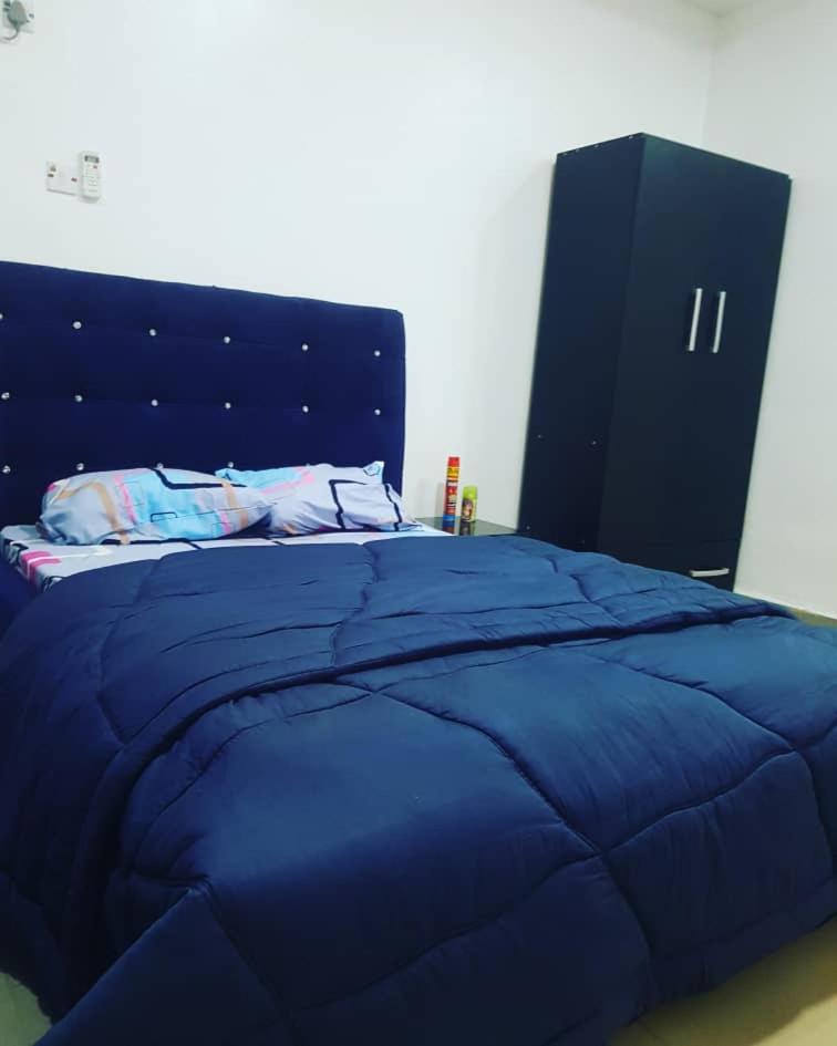 - - Housity
