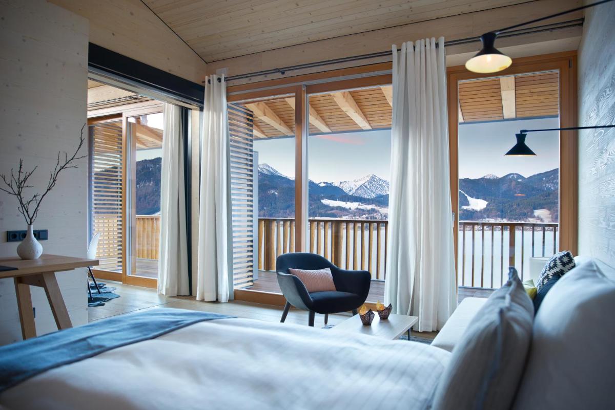Ein allgemeiner Bergblick oder ein Berglick von des Hotels aus