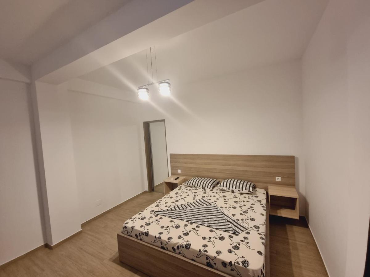 Lucica House - Housity