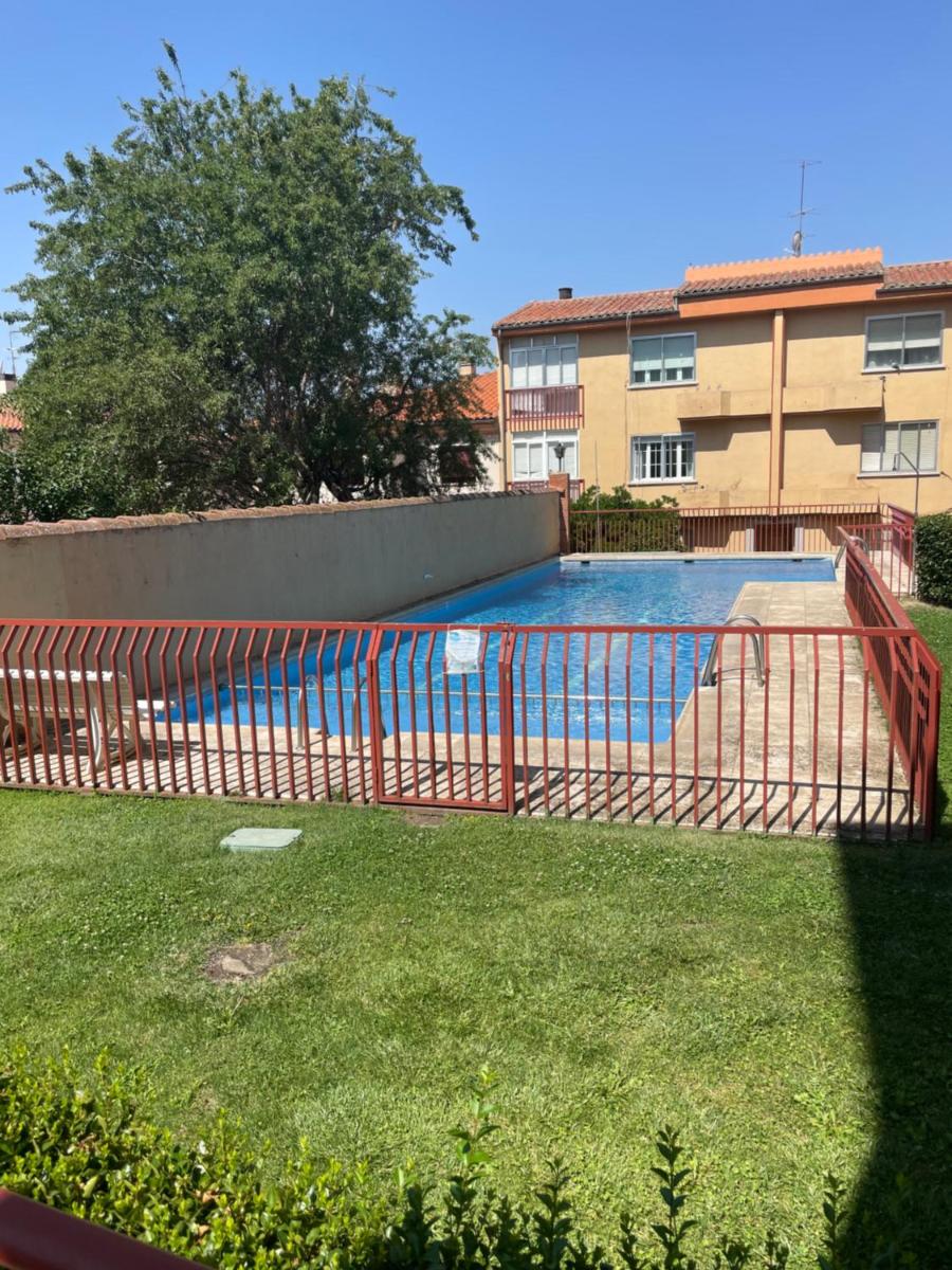 Apartamento Turístico Ávila VUT - Housity