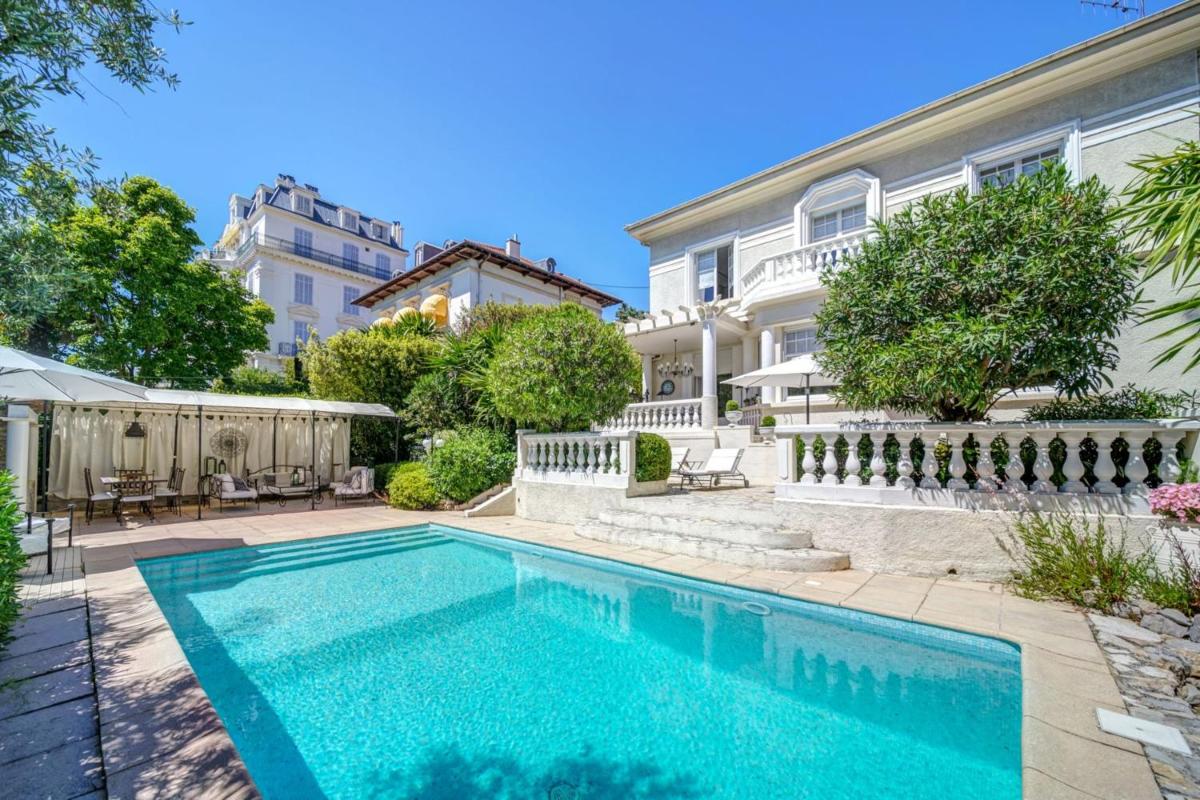 Cannes Luxury Rental - Belle epoque villa to rent close to Cannes center - Housity