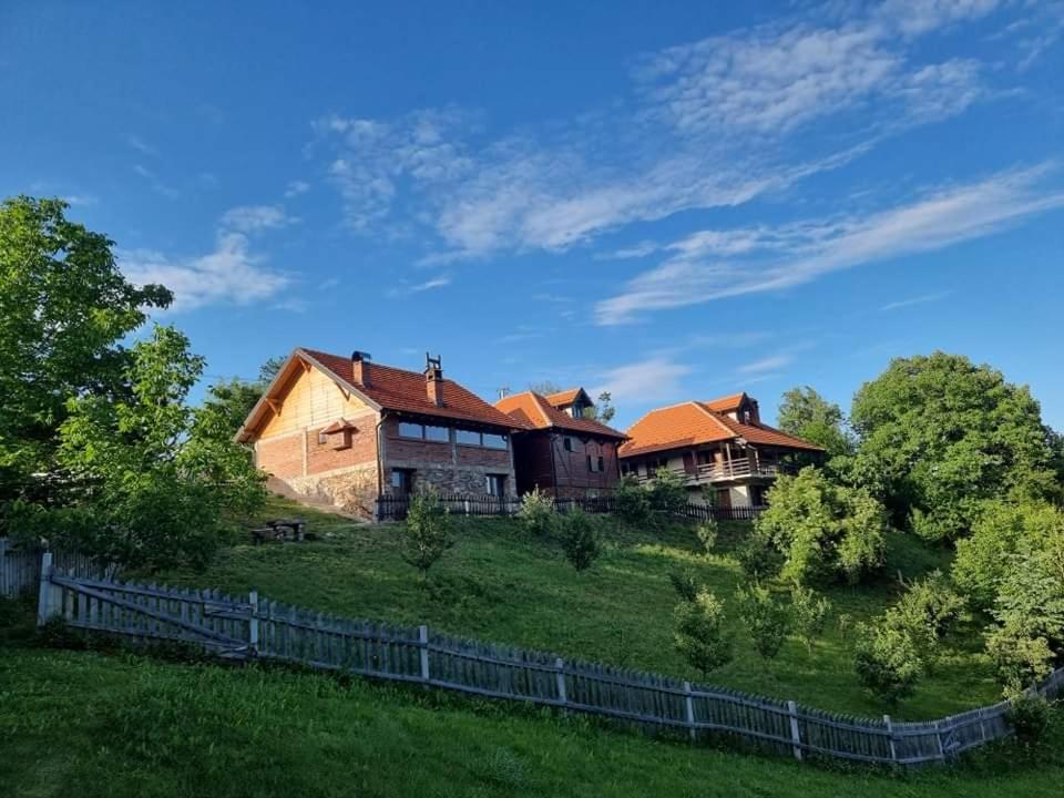 Suitetrails - Country House Sunčev breg