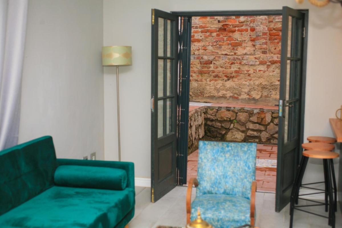 Cape Town - Bo Kaap- 2 Bedroom Cozy Apartment - Housity