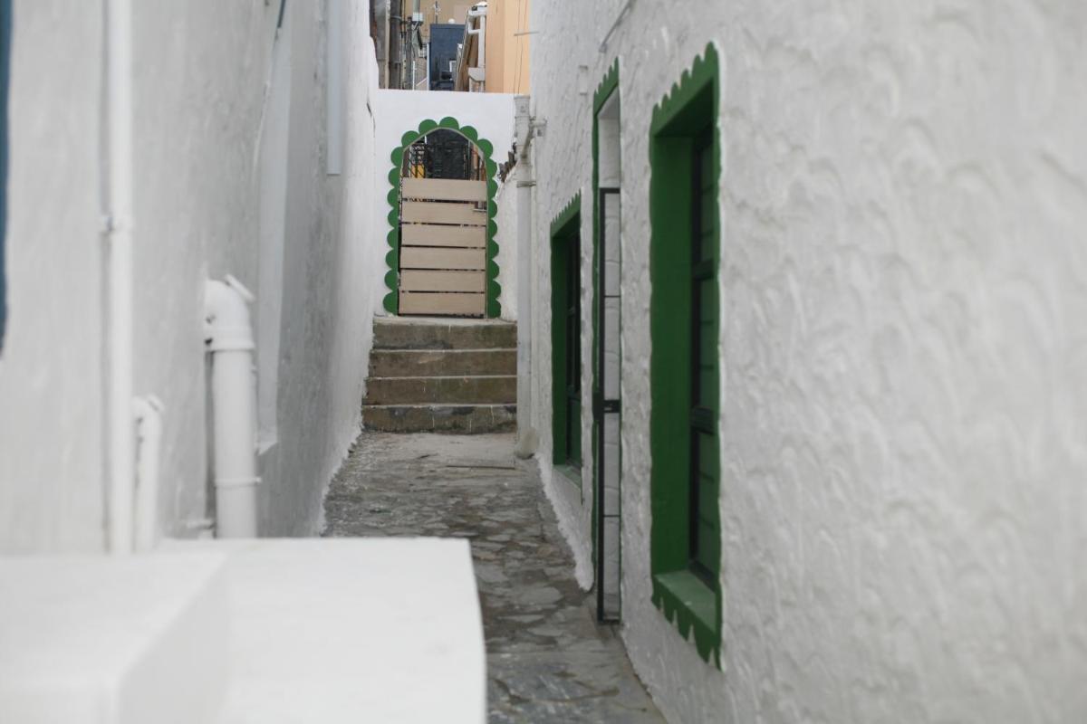 Cape Town - Bo Kaap- 2 Bedroom Cozy Apartment - Housity