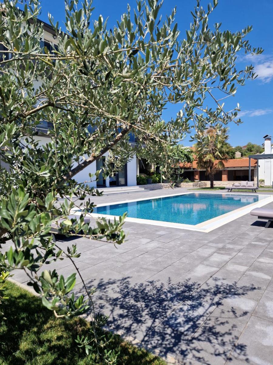 Villa Olea - Housity