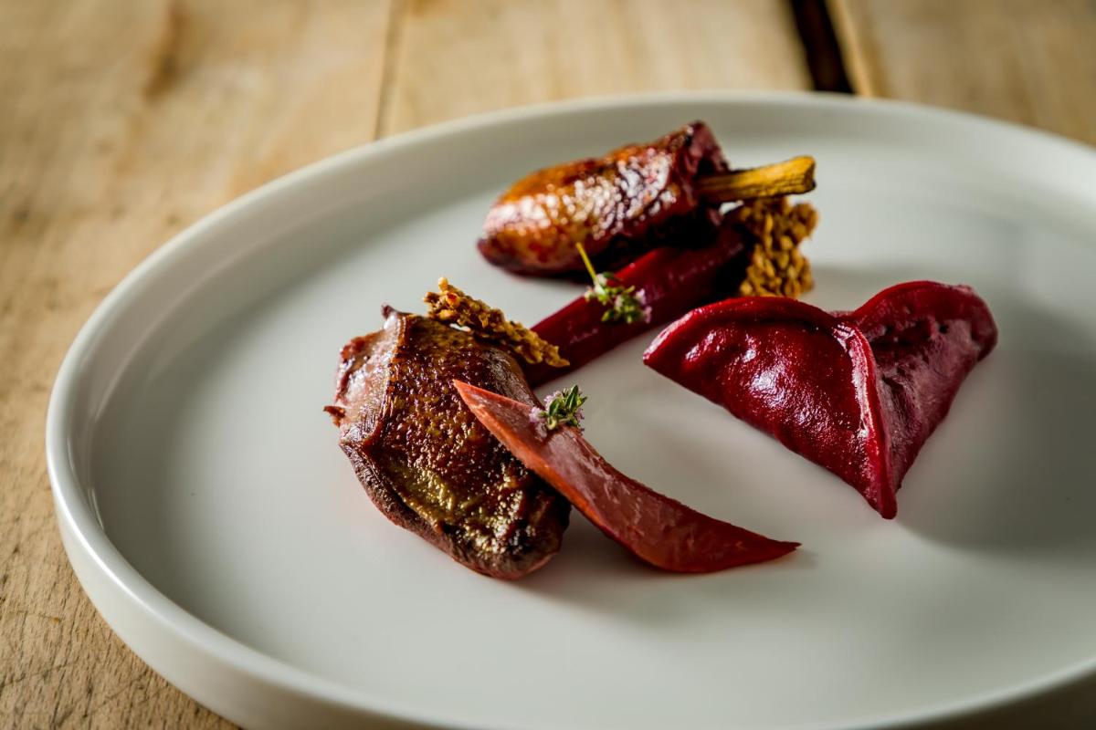 Hôtel Restaurant Gastronomique La Huchette - Housity