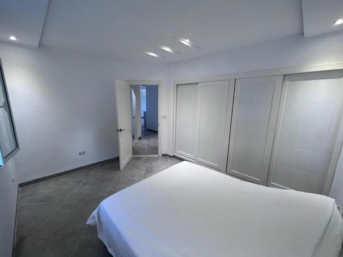 Charmante villa pied dans l'eau - Housity