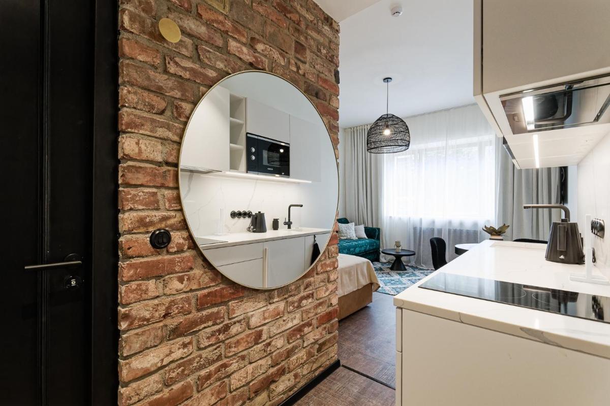 Old Town Studio Apartment Aia 5a - Housity