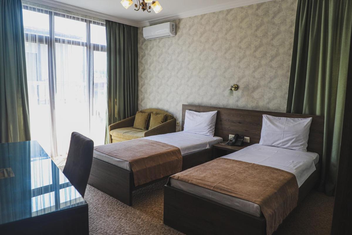 Old Garden Hotel Batumi - Housity