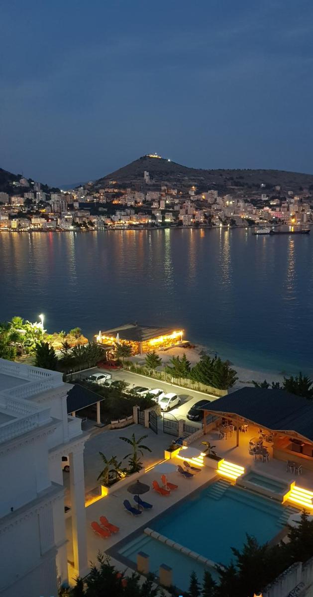 Limani Luxury Apartments Beachfront - Housity