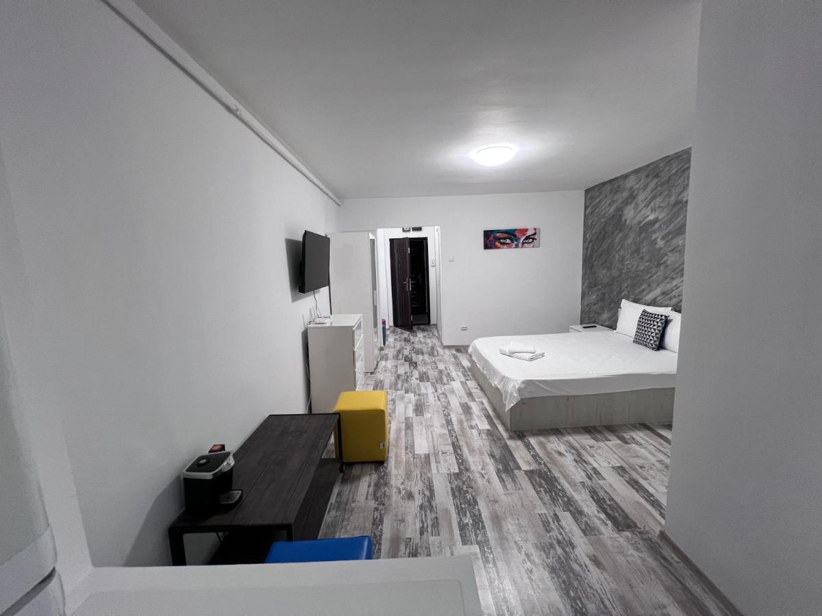 Anca Aparthotel - Housity
