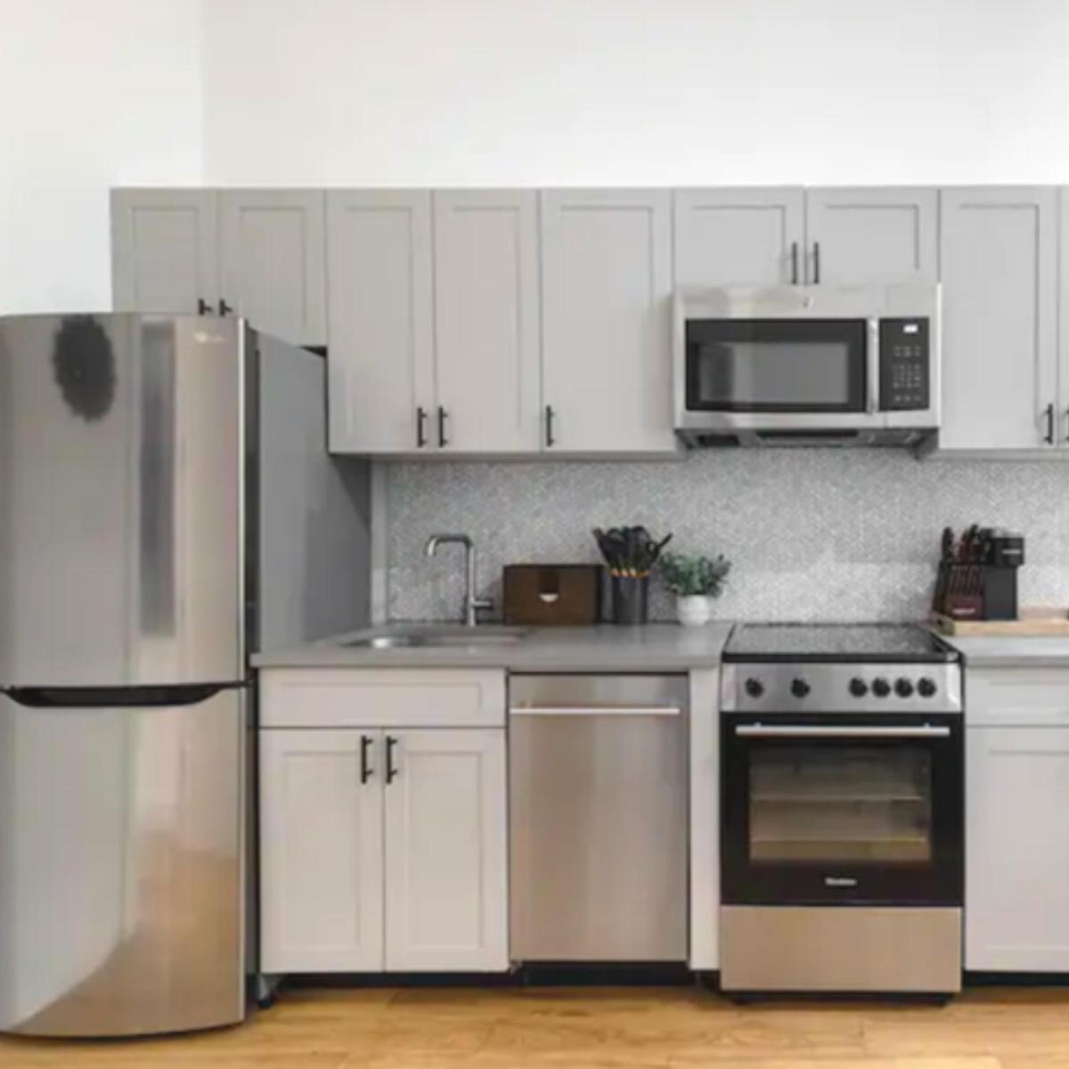 Modern Holiday Apartment with Strategic Location in New York - Housity