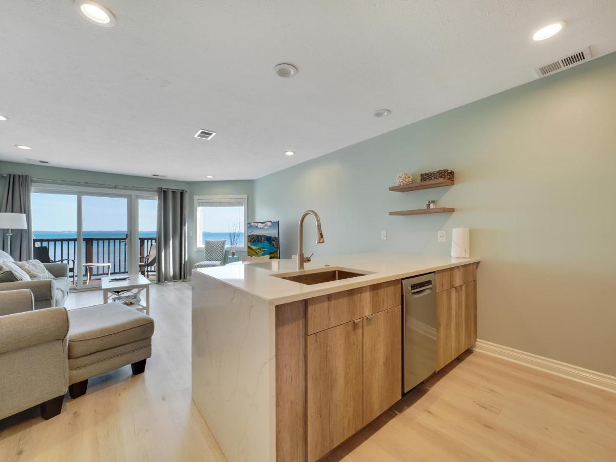 Beach Room 217 - Housity