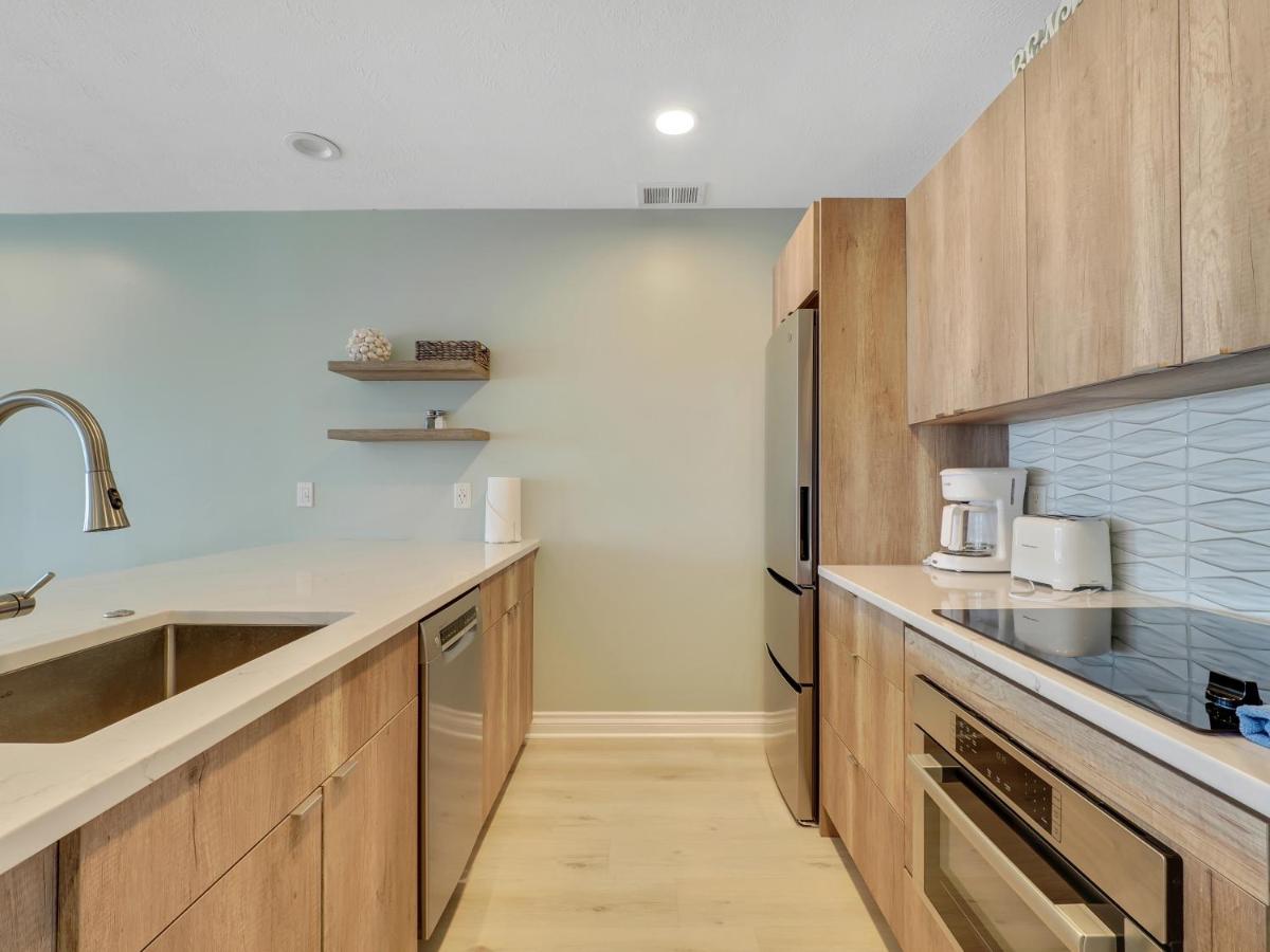 Beach Room 217 - Housity