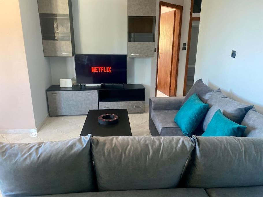 Fabulous Villa - Housity