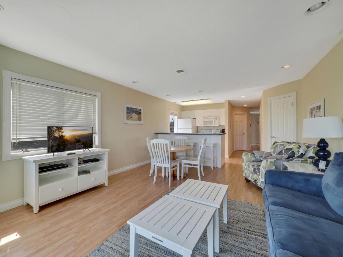 Beach Room 220 - Housity