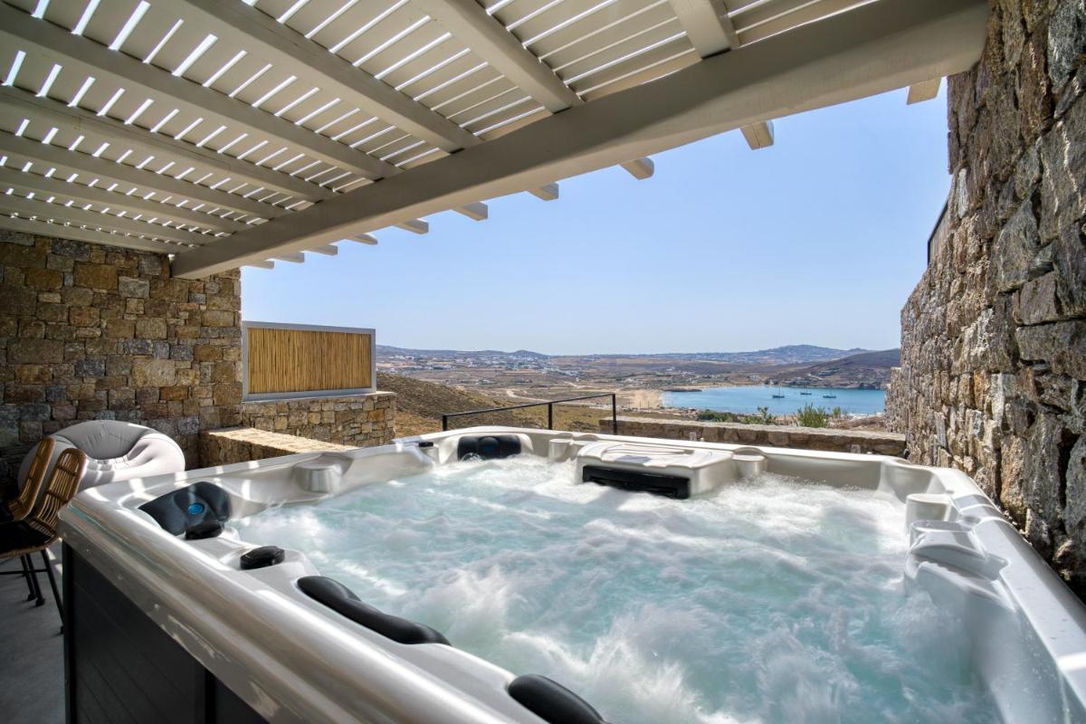 Nefeli Residence & Suite Ftelia beach Mykonos - Housity