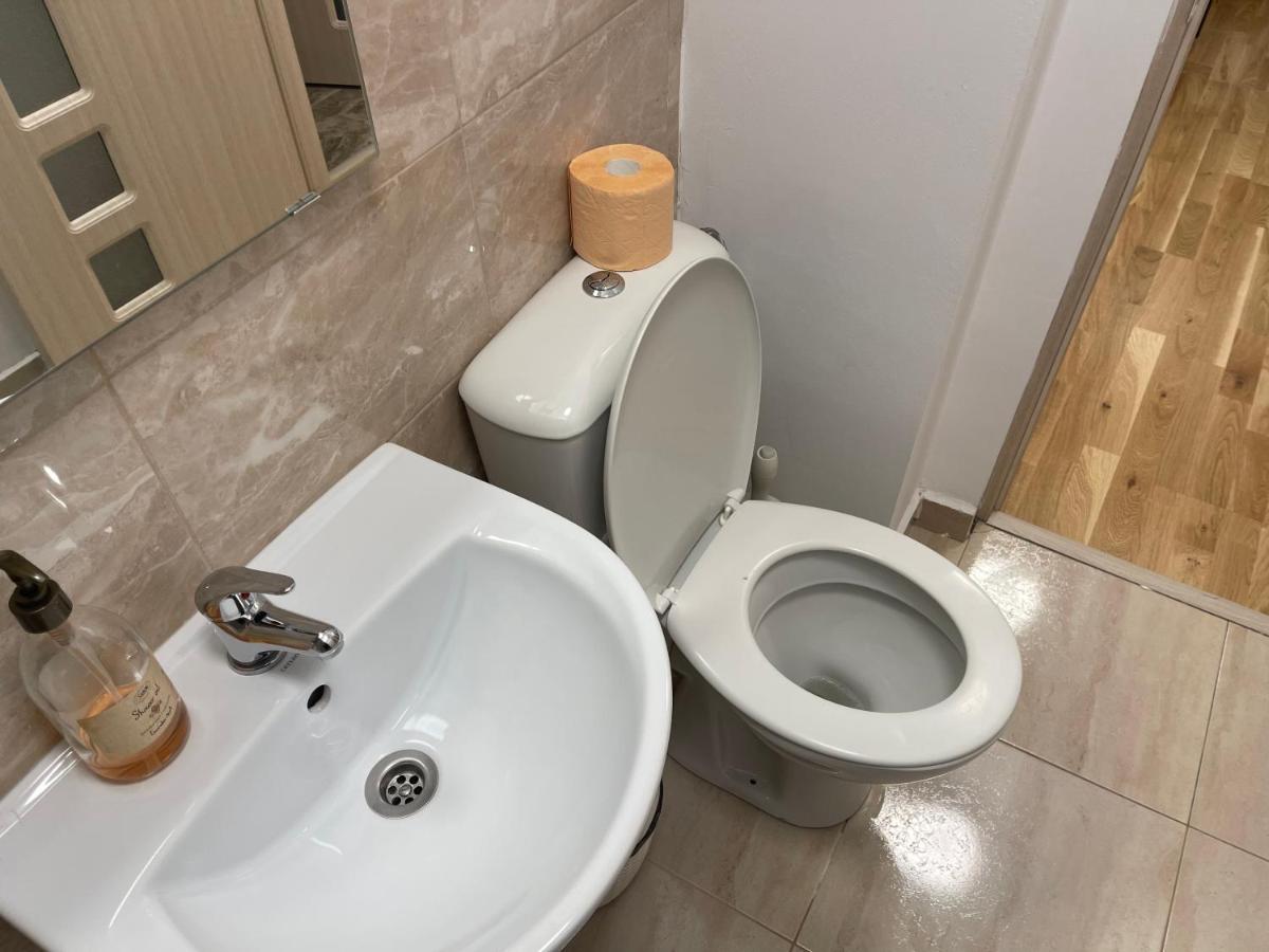 Deluxe Single Room Apartament - Housity