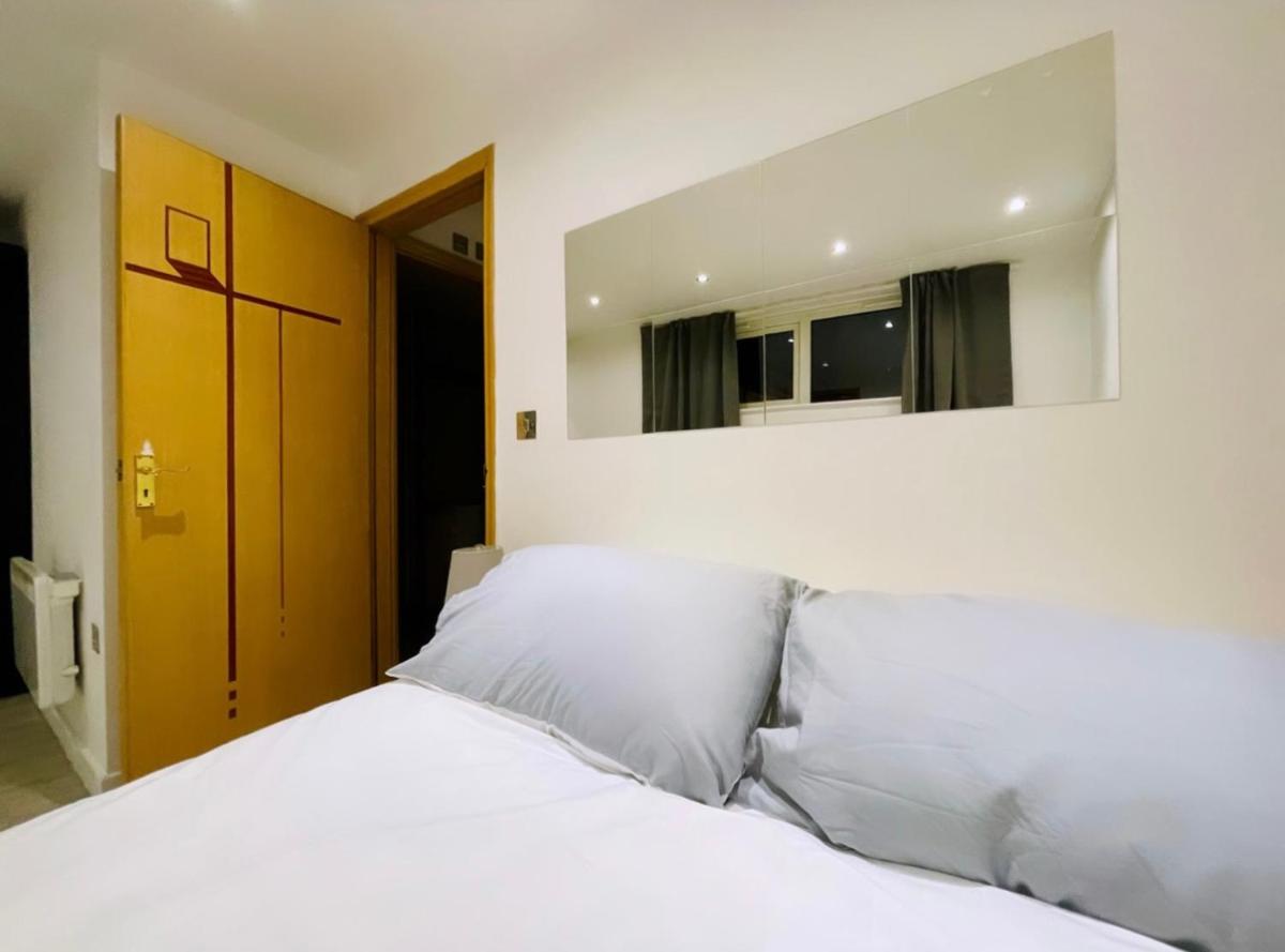 LUXURY APARTMENT IN CENTRAL LONDON - PATIO, NETFLIX - Housity