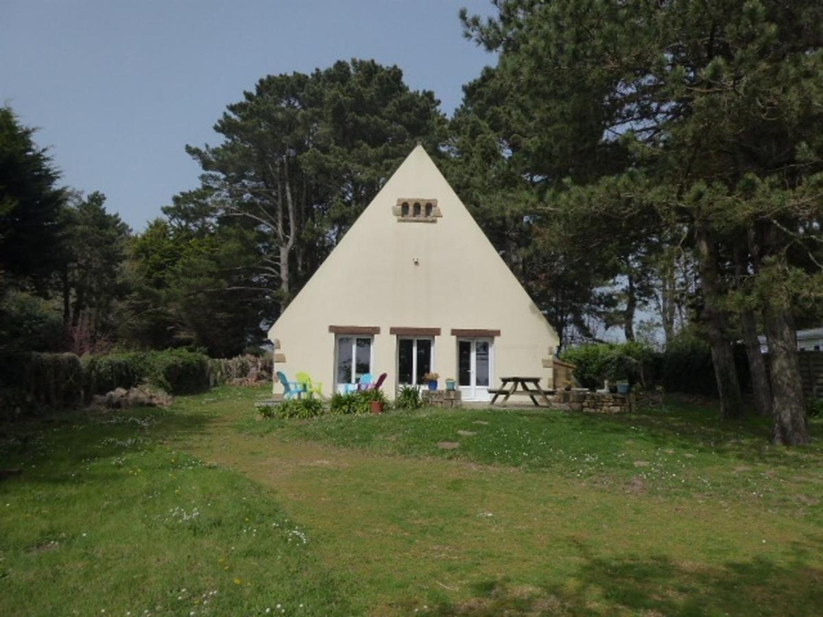 Maison Pieds dans l'Eau avec Grand Jardin, 3 Chambres, Animaux Acceptés - FR-1-397-21 - Housity