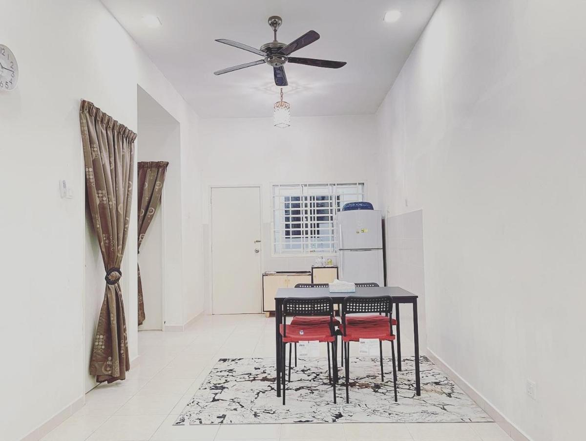 A'Five Homestay - Housity