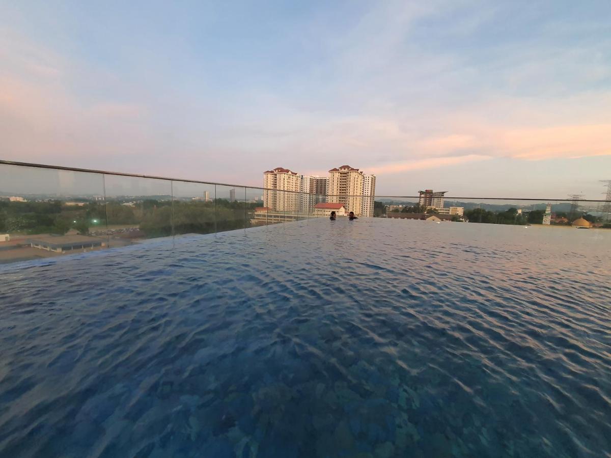 De Centrum By Jom La Homestay, Kajang Bangi - Housity