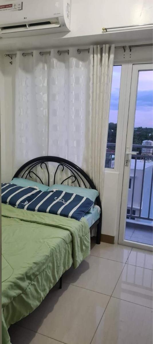 Simple yet cozy, 1 br condo @ SM Southmall - Housity