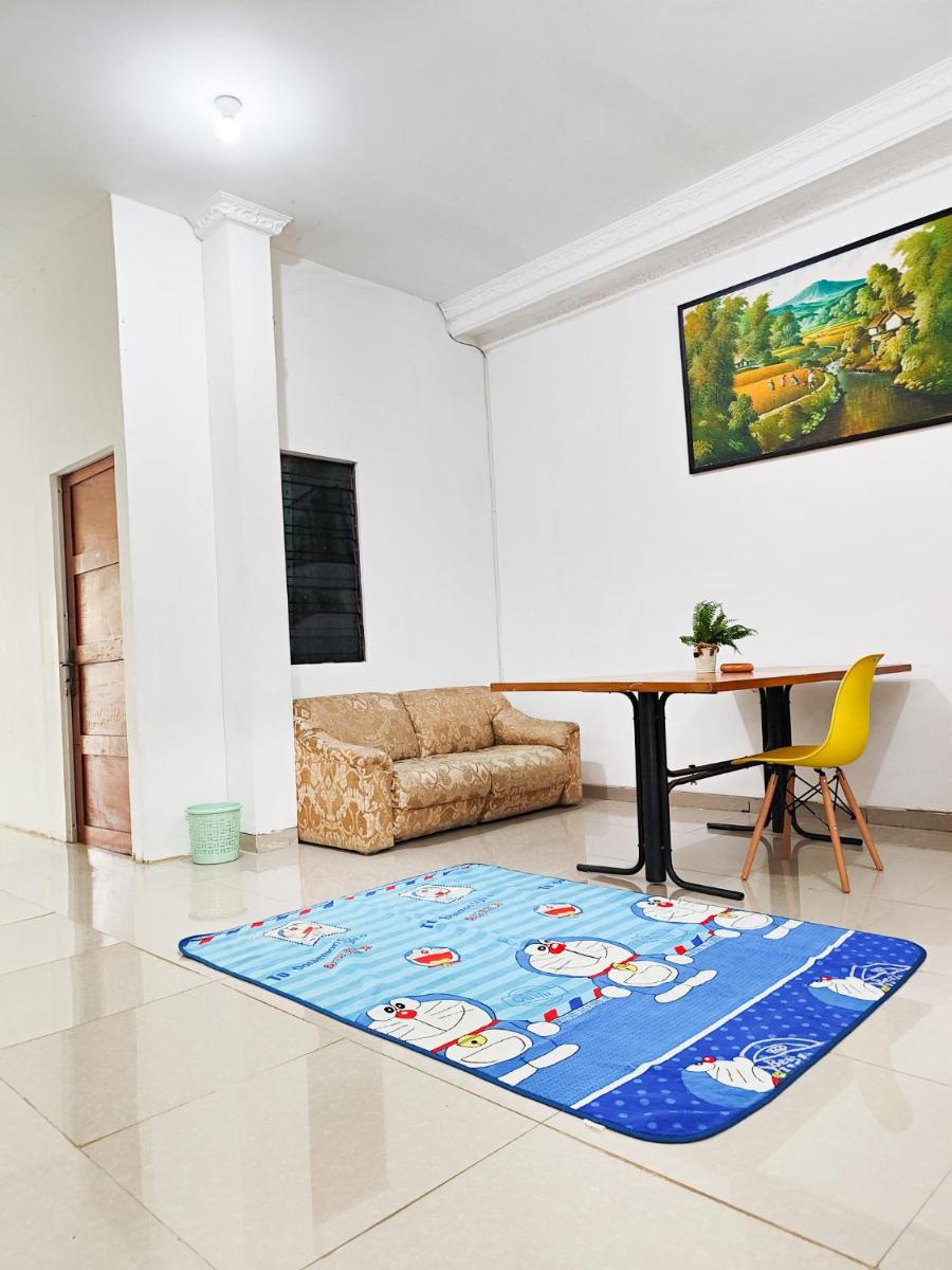 Homey Guesthouse Kertajaya (Syariah) - Housity