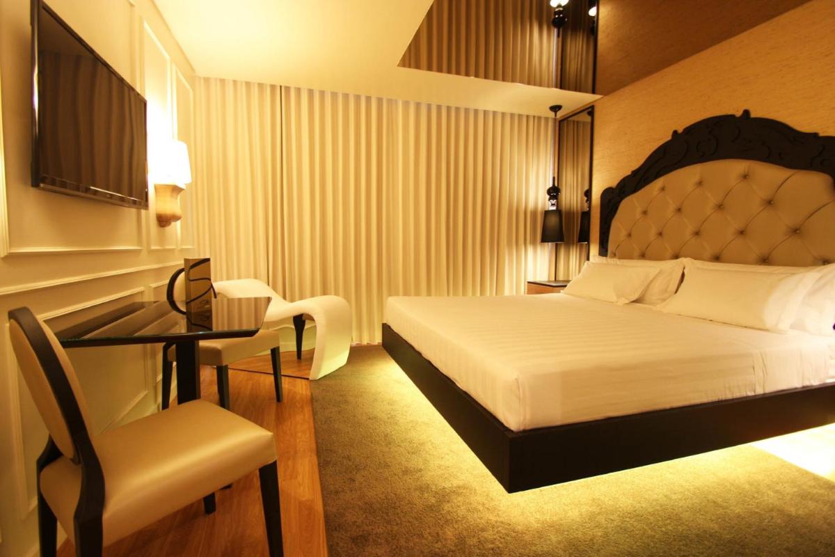 Silk Motel - Housity