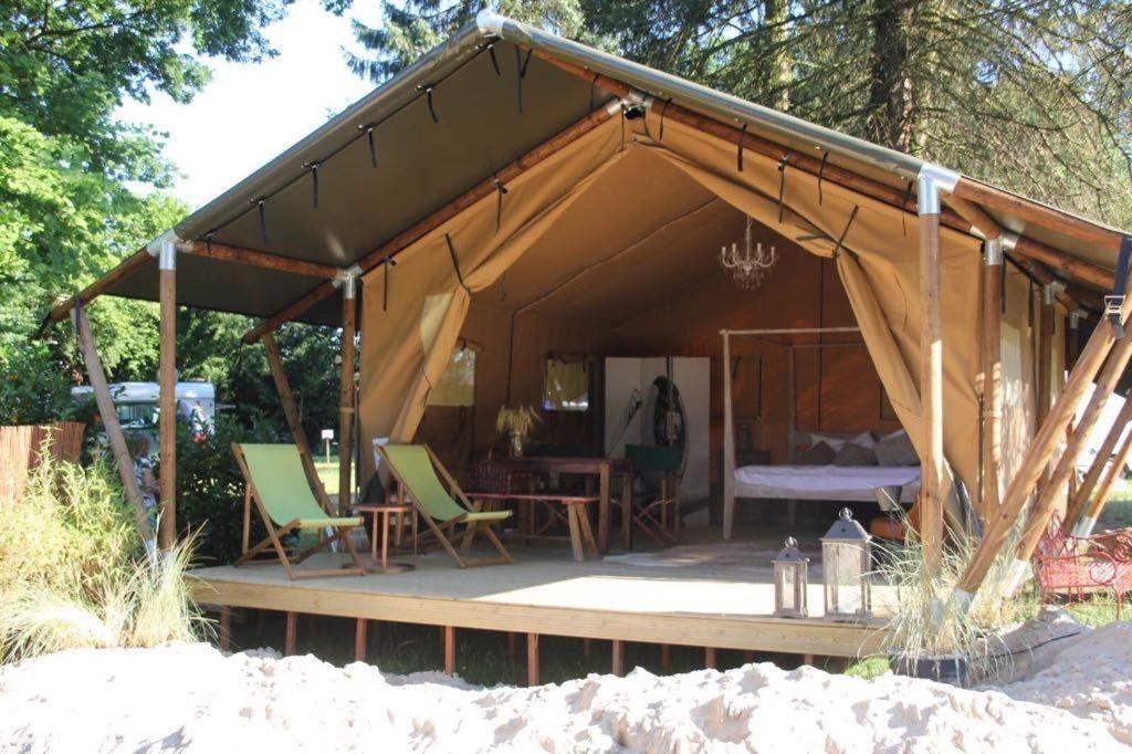 Great-Lake-Lodge-Spektakulaerer-Glampingurlaub-am-Grossensee - Housity
